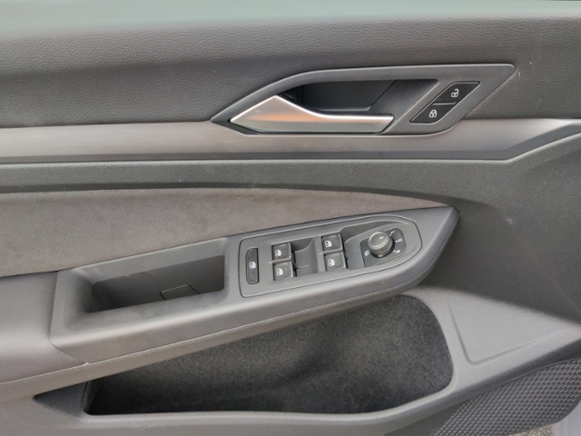 Golf VIII 2.0 TDI Style (EURO 6d) Klima LED Navi