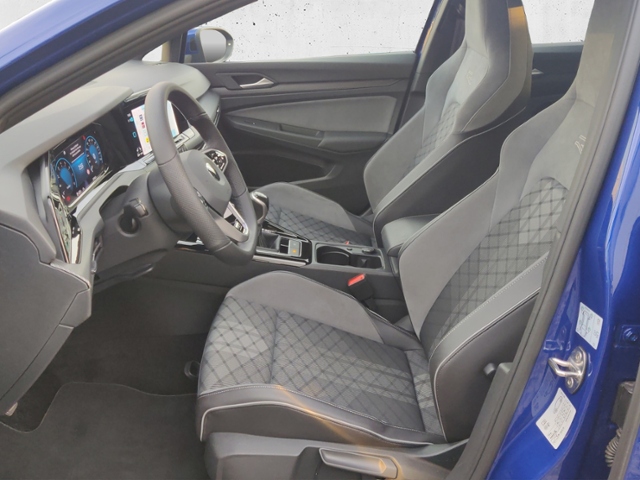 Golf VIII 1.5 TSI R-Line (EURO 6d) Klima LED Nav