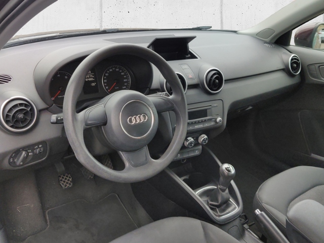 A1 Attraction 3-Türer 1.2 TFSI 63(86) kW(PS) 5-G