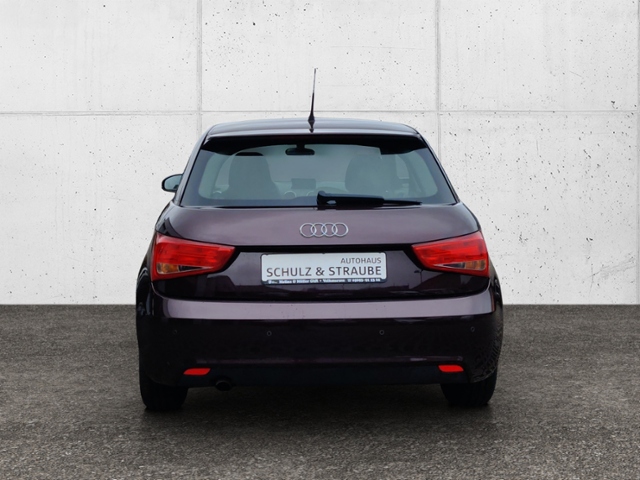 A1 Attraction 3-Türer 1.2 TFSI 63(86) kW(PS) 5-G