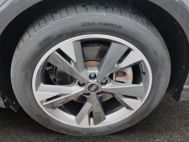 Q4 Sportback 50 e-tron quattro 220 kW Klima LED