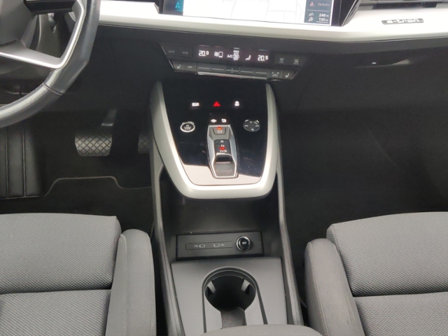 Q4 Sportback 50 e-tron quattro 220 kW Klima LED