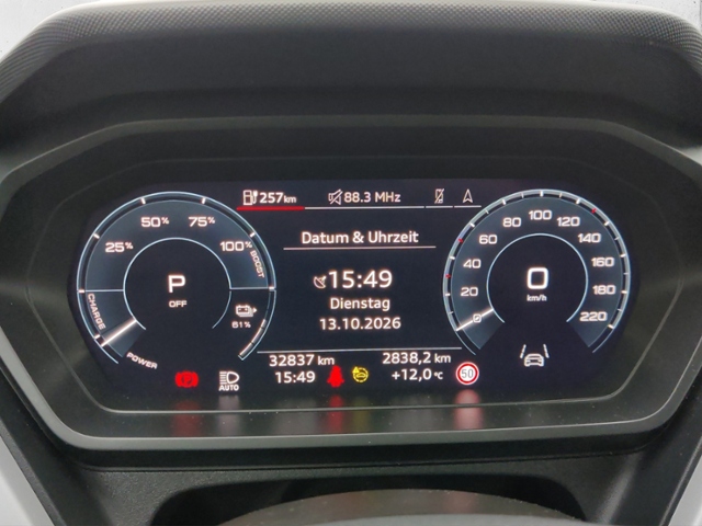 Q4 Sportback 50 e-tron quattro 220 kW Klima LED