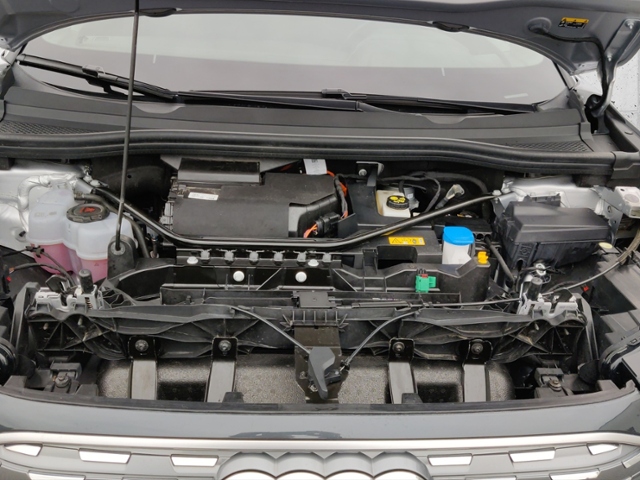 Q4 Sportback 50 e-tron quattro 220 kW Klima LED