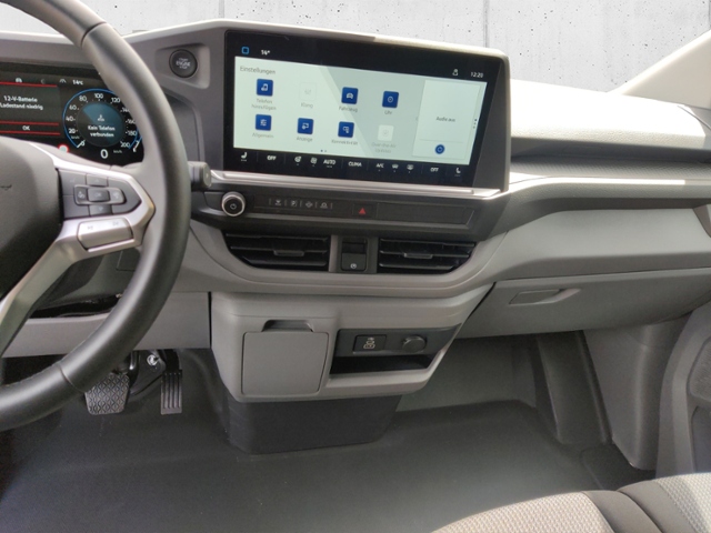 Transporter T7 Kasten 2,0 TDI AHK Holzboden