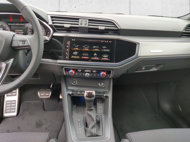 Q3 S line 35 TFSI 110(150) kW(PS) S tronic KLIMA