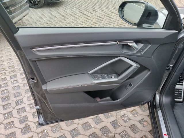 Q3 S line 35 TFSI 110(150) kW(PS) S tronic KLIMA