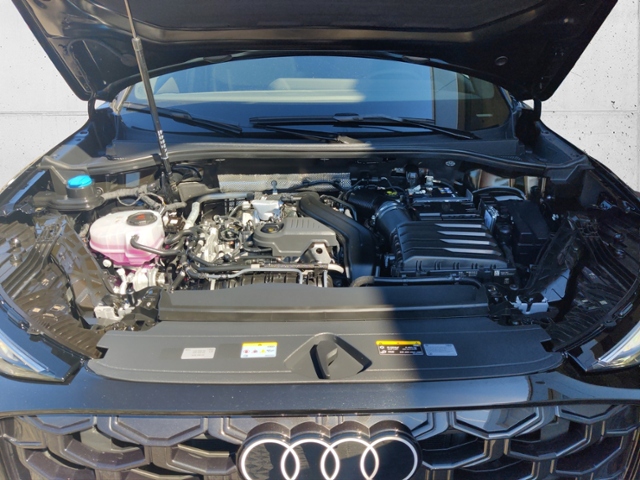 Q3 SUV TFSI 110 kW S tronic KLIMA LED NAVI LEDER