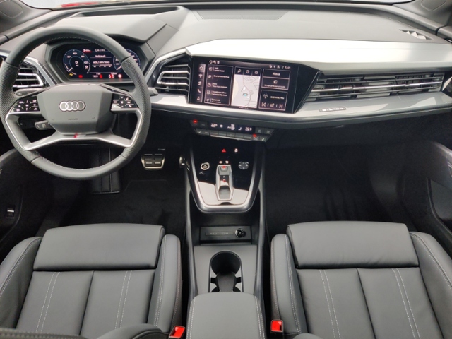 Q4 45 e-tron 210 kW KLIMA LED NAVI LEDER ALU