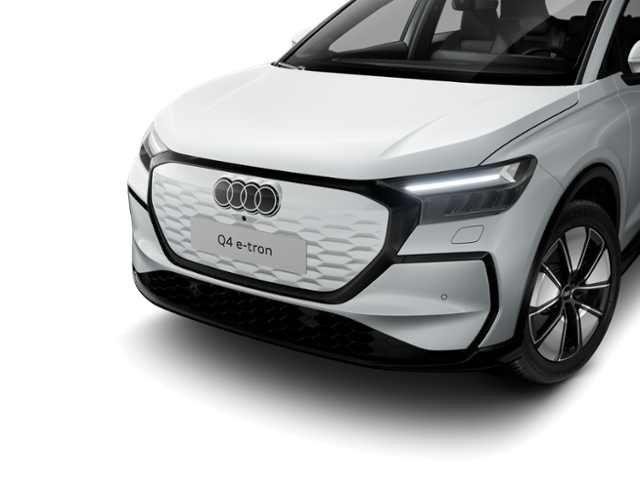 Q4 SUV e-tron performance 210 kW KLIMA LED NAVI