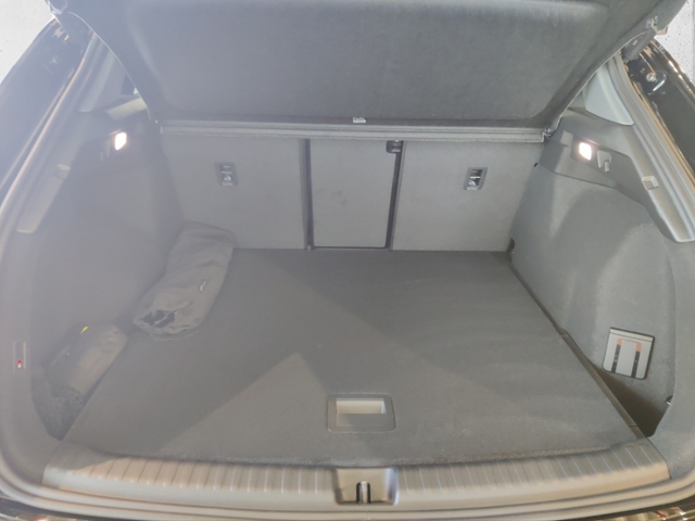 Q4 SUV e-tron performance 210 kW KLIMA LED NAVI 