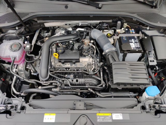 Q2 30 TFSI 85 kW Schaltgetriebe KLIMA LED ALU
