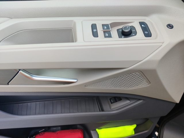 T7 Multivan KLIMA LED NAVI ALU LÜ