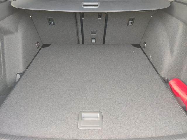 Golf Variant R-Line 1,5 eTSI 110 kW