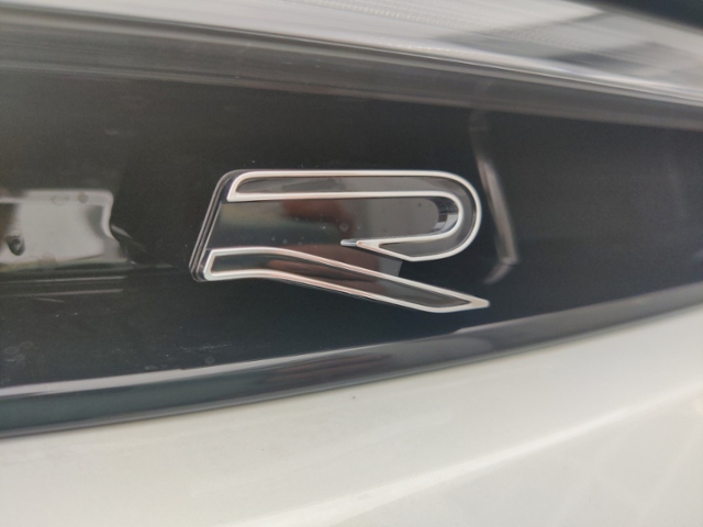 Passat R-Line 2,0 TDI 142 kW DSG 4MOTION