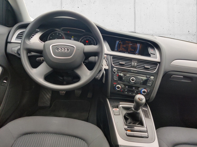 A4 1.8 TFSI Attraction KLIMA XENON ALU