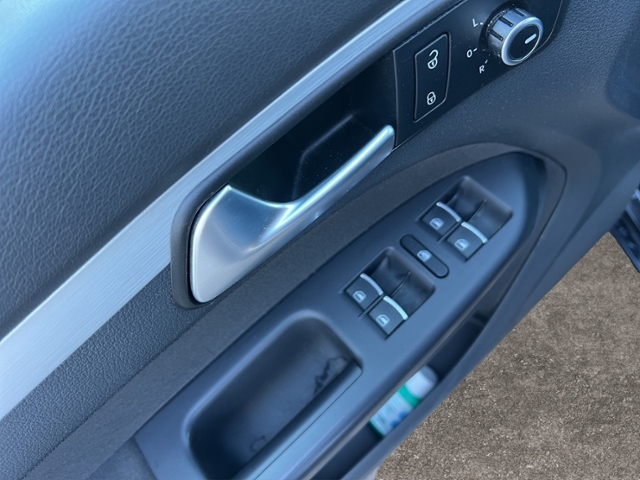 Touran 2.0 TDI Cup KLIMA XENON NAVI ALU