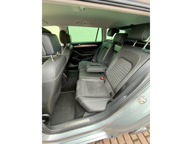 Passat Variant Elegance 2.0TDI 200PS DSG Matrix 