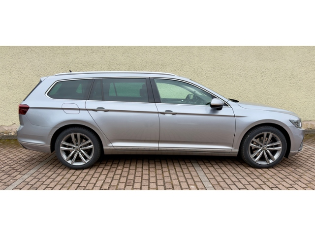 Passat Variant Elegance 2.0TDI 200PS DSG Matrix 