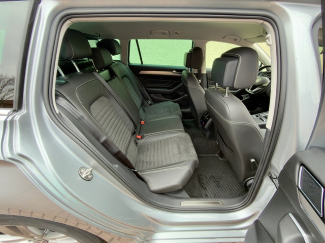 Passat Variant Elegance 2.0TDI 200PS DSG Matrix 
