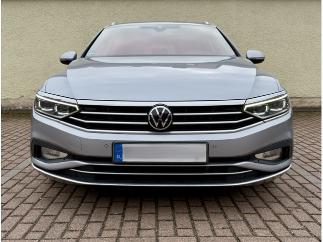 Passat Variant Elegance 2.0TDI 200PS DSG Matrix 