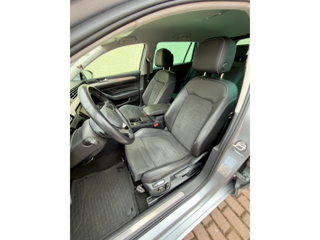 Passat Variant Elegance 2.0TDI 200PS DSG Matrix 