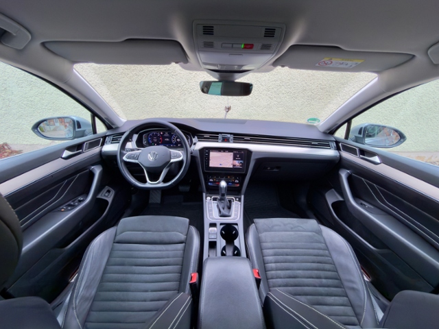Passat Variant Elegance 2.0TDI 200PS DSG Matrix 