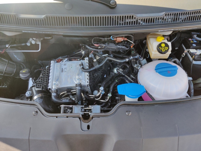T6.1 Caravelle 2,0 TDI 110 kW KLIMA LED NAVI